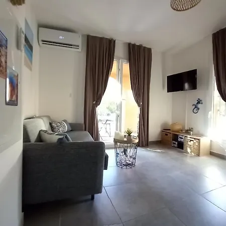 En 3☆ , N°85 Aparthotel 3*