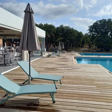 En 3☆ , N°85 Aparthotel Lecci
